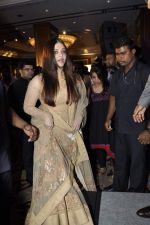 Aishwarya Rai Bachchan announces filmfare awards in Leela Hotel, Mumbai 9th Jan 2013 (78).JPG